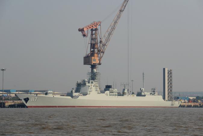 Destructor 052D de la PLAN. China está conformando una armada balanceada con una clara vocación oceánica