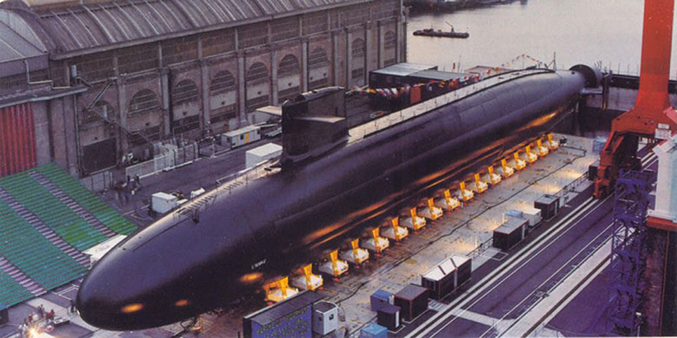 SSBN clase Triomphant, en servicio con la Marine Nationale. El despliegue de submarinos lanzamisiles es, en última instancia, la garantía de cualquier arsenal de disuasión mínima al garantizar la supervivencia de una parte del arsenal ante un primer ataque.