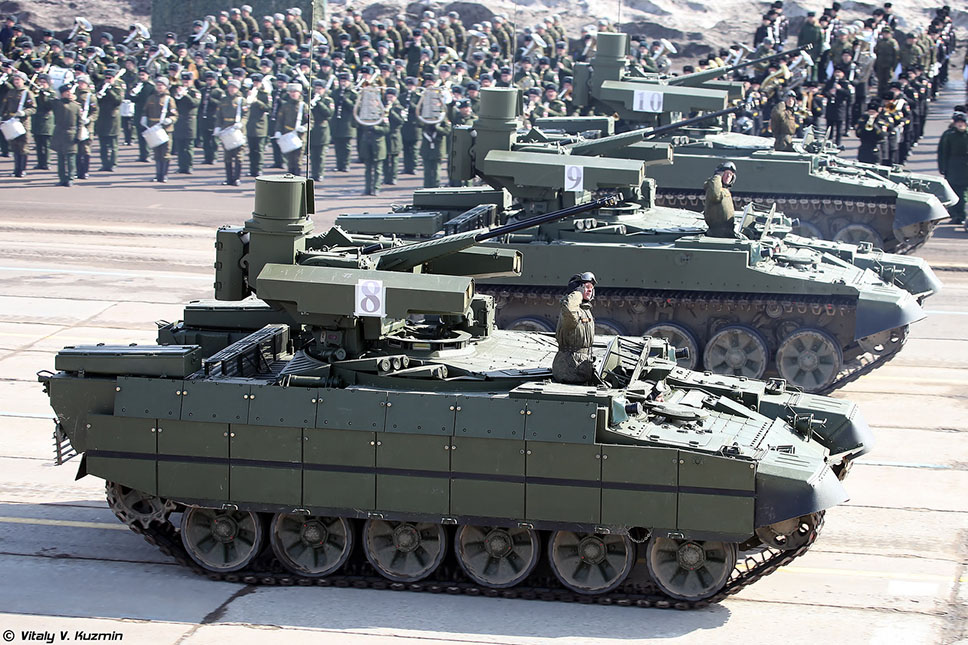 BMPT-72 en el Desfile del Día de la Victoria