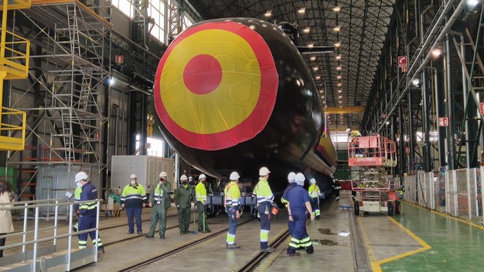 Submarino S-81 "Isaac Peral" antes de la ceremonia de amadrinamiento. Autor - Christian D. Villanueva López