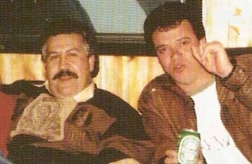 Pablo Escobar (izquierda) junto a "Popeye" (derecha). Fuente - tunota.com.
