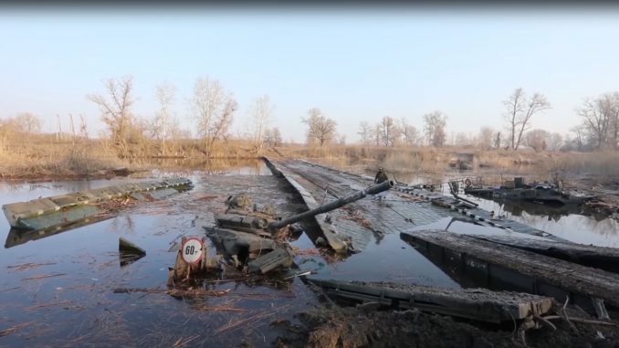 Resultado de uno de los intentos rusos por cruzar el río Donets. Fuente - Off Track Places.
