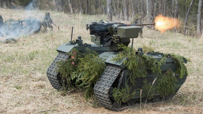 El programa Combat Unmanned Ground Systems (CUGS) busca avanzar en el desarrollo de sistemas autónomos terrestres man-on-the-loop. Fuente - Agencia Europea de Defensa. El programa Combat Unmanned Ground Systems (CUGS) busca avanzar en el desarrollo de sistemas autónomos terrestres man-on-the-loop. Fuente - Agencia Europea de Defensa.
