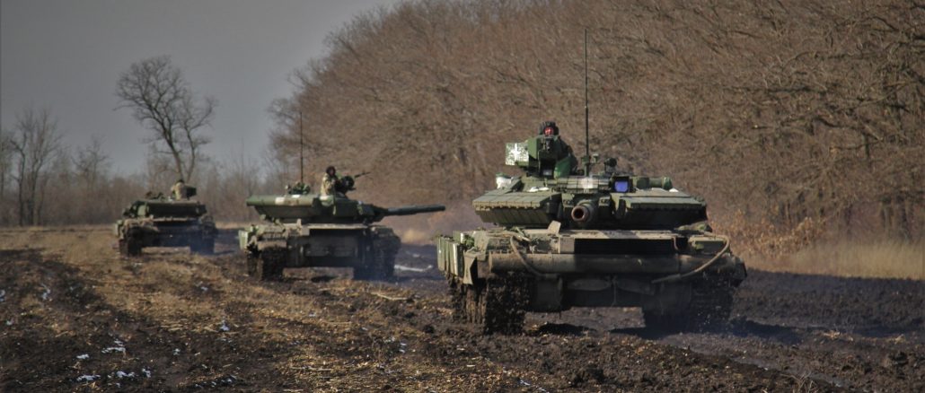 Carros de combate T-64BV de la 35ª Brigada Naval. Fuente - @MilitaryLandnet.