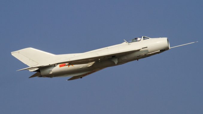Shenyang J-6 de la PLAAF china. Fuente - Alert5.