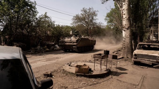YPR-765 utilizado por las AFU en Chasiv Yar. Fuente - Ministerio de Defensa de Ucrania. YPR-765 utilizado por las AFU en Chasiv Yar. Fuente - Ministerio de Defensa de Ucrania.