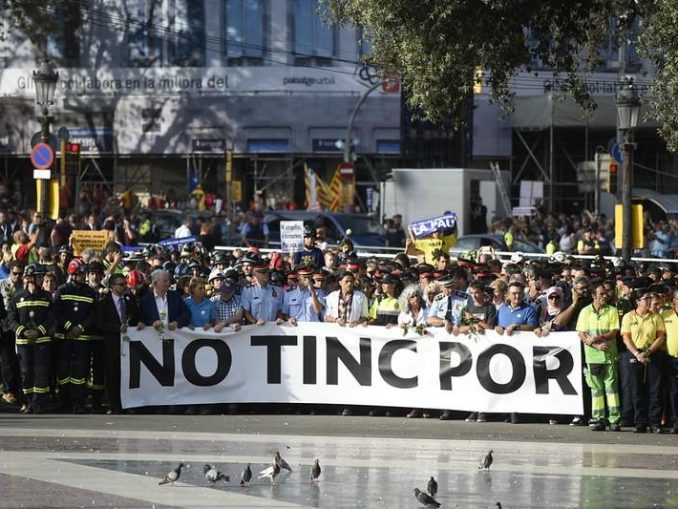 Manifestación en respulsa de los atentados del 17-A. Fuente - Ayuntamiento de Barcelona.