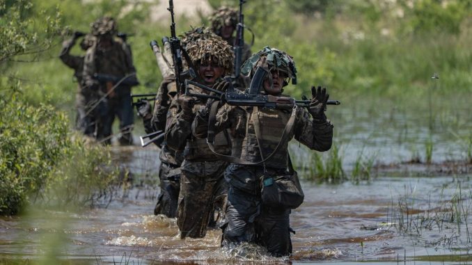 Cadetes ucranianos durante su entrenamiento. Fuente - Ministerio de Defensa de Ucrania.