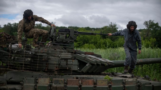 T-64BV ucraniano. Fuente - @Militarylandnet