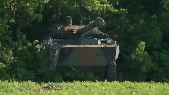AMX-10RC donado por Francia en servicio con las Fuerzas Armadas ucranianas. Fuente - Telegram. AMX-10RC donado por Francia en servicio con las Fuerzas Armadas ucranianas. Fuente - Telegram.